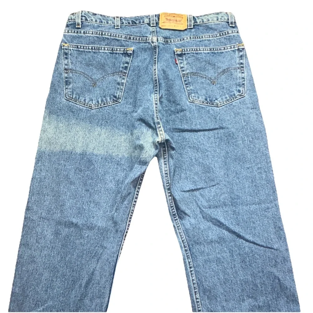 Vintage Levi's 505 Regular Fit Straight Leg Jeans Fit 40/32 Blue Denim USA Made